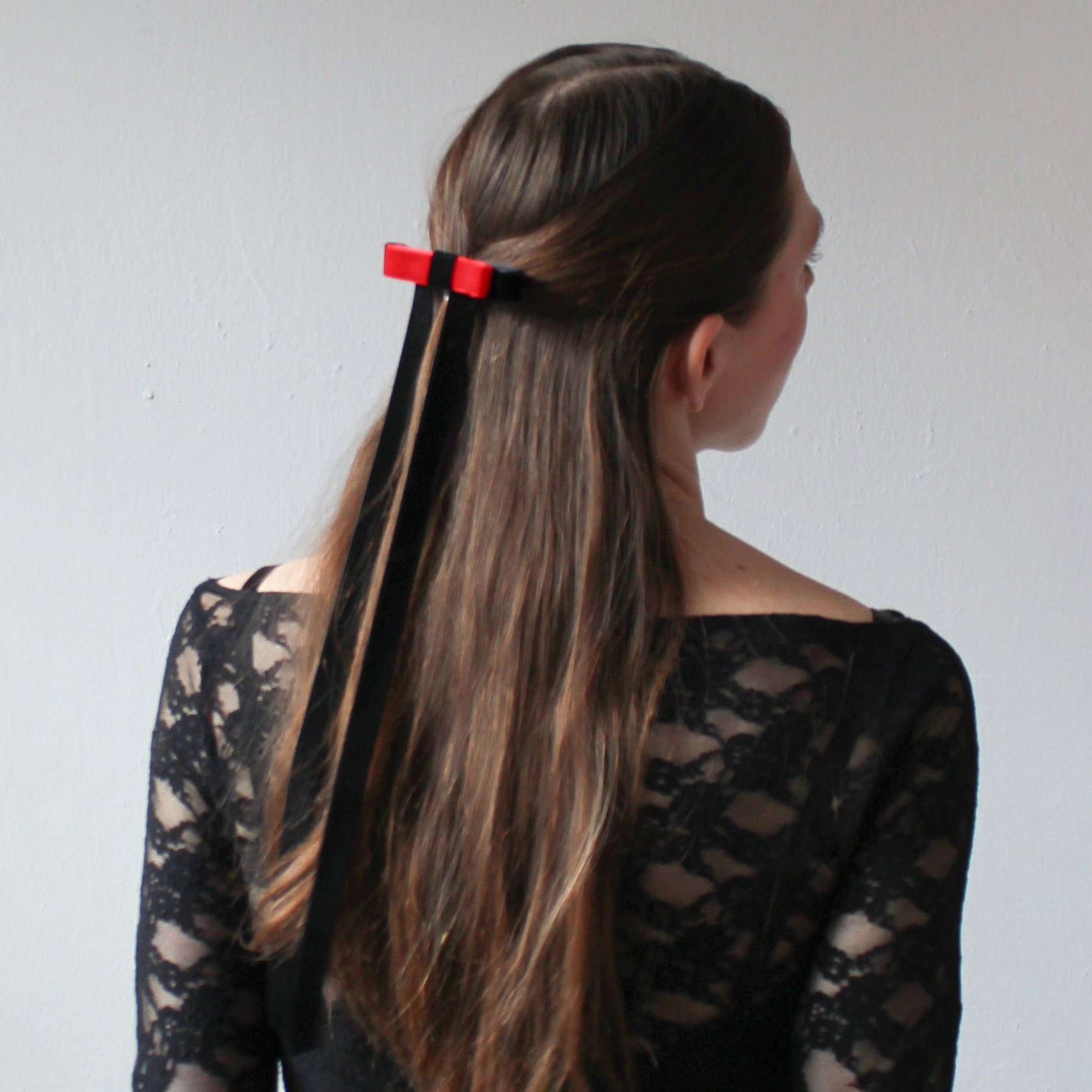 ASHLEY WILLIAMS Bow Comb Hair Clip — Retail Pharmacy